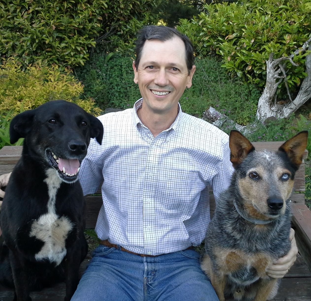 Dr. Vance DVM, welcomes you to Alpine Veterinary Hospital!